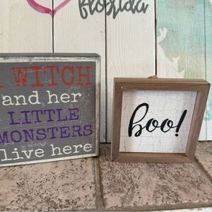 Bundle of two Halloween decoration signs 
Wooden signs